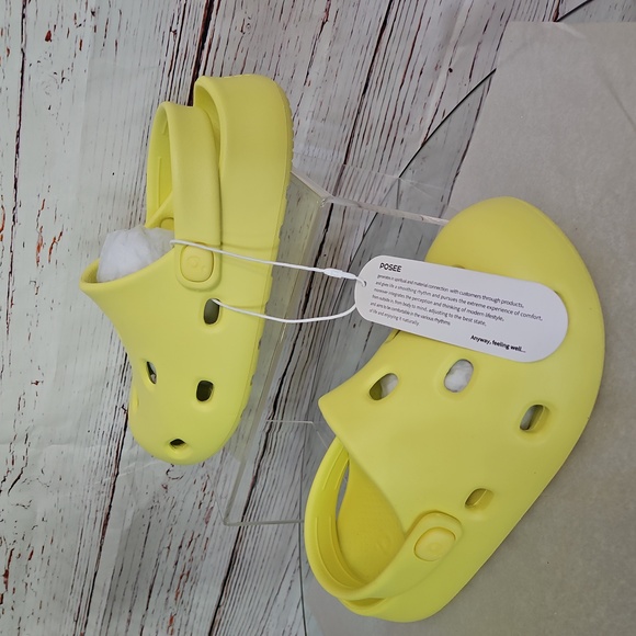 NWT Posee Little Bean Slipppers Men's Size 42-43 - Picture 2 of 14